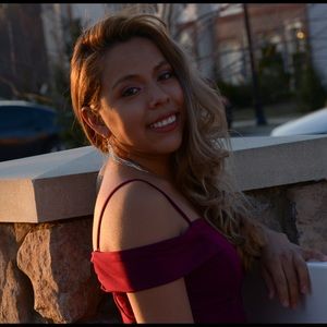 Meet your Posher, Anny